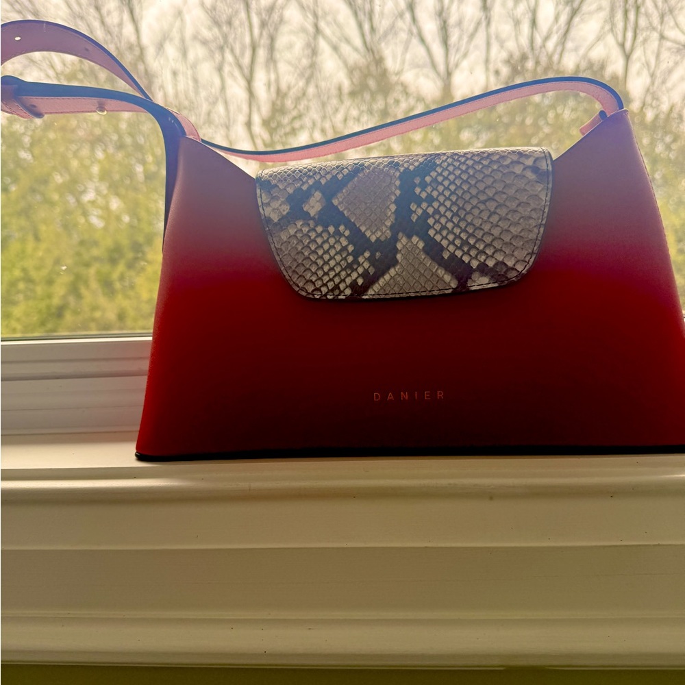 Daniel leather purse